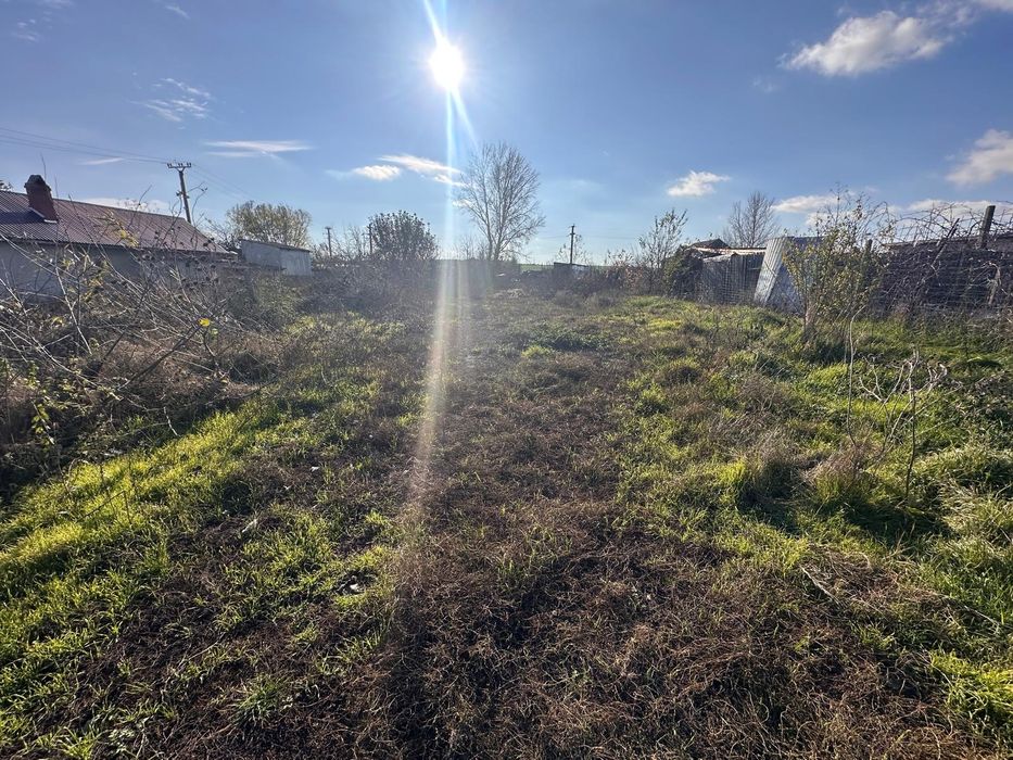 Vând Teren in Nanov