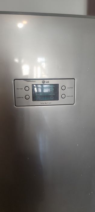 Продам холодильник LG