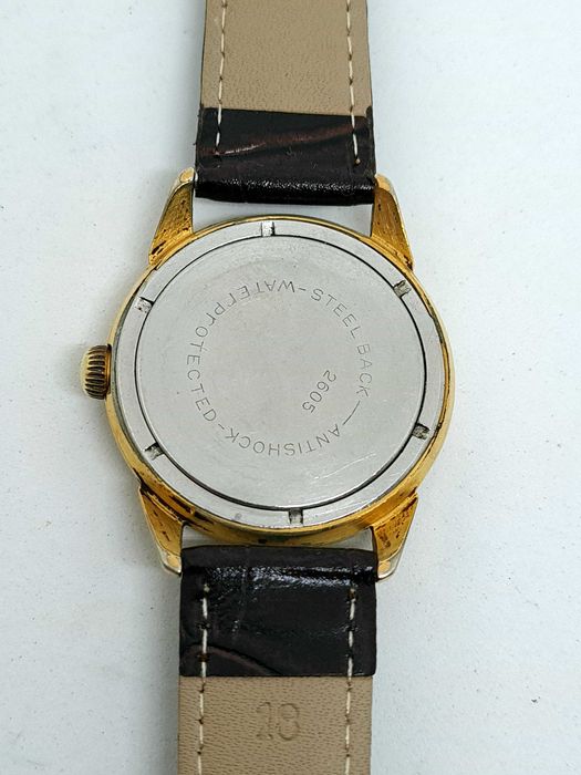 ceas Wostok cal. 2605, 17 rubine, placat cu aur, anii '60