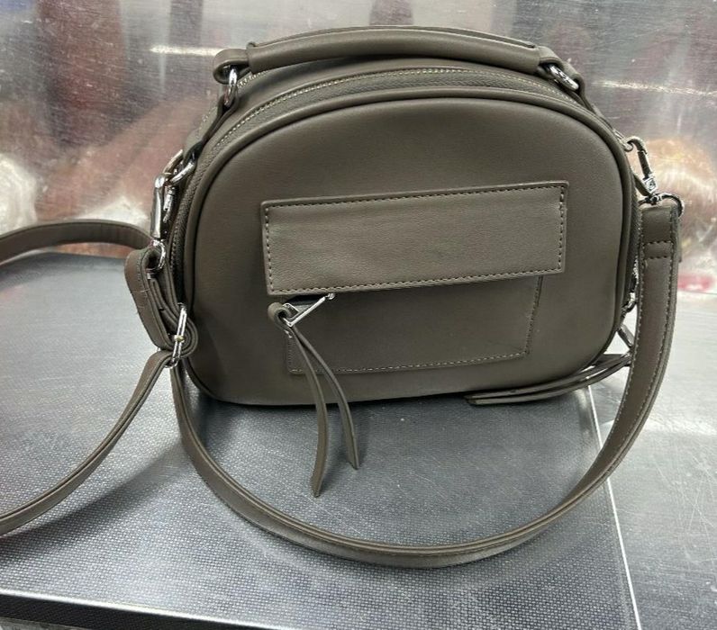 Продам женскую сумку