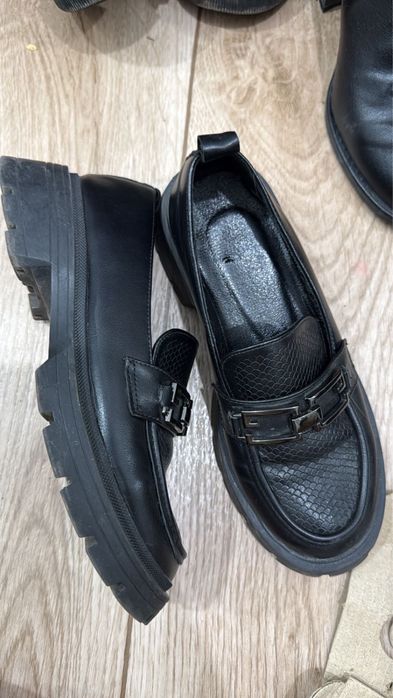 Отдам даром, все на 35 размер