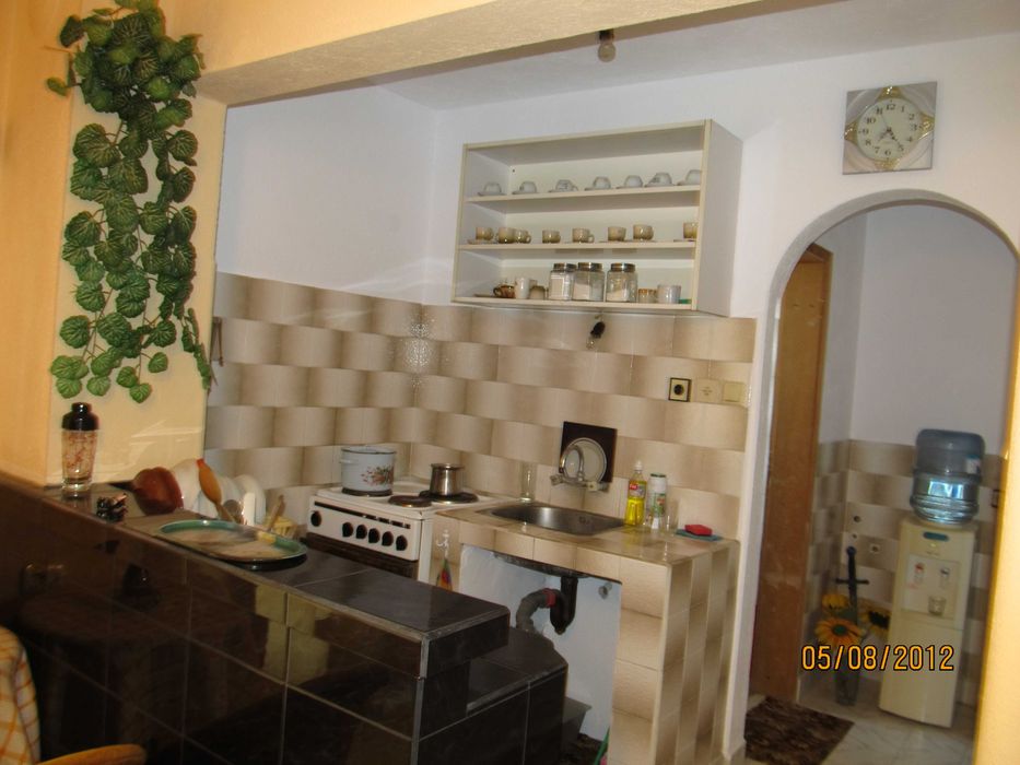 Продава се Къща в Чирпан - 75 кв.м за 565 €/кв.м - Снимка #2