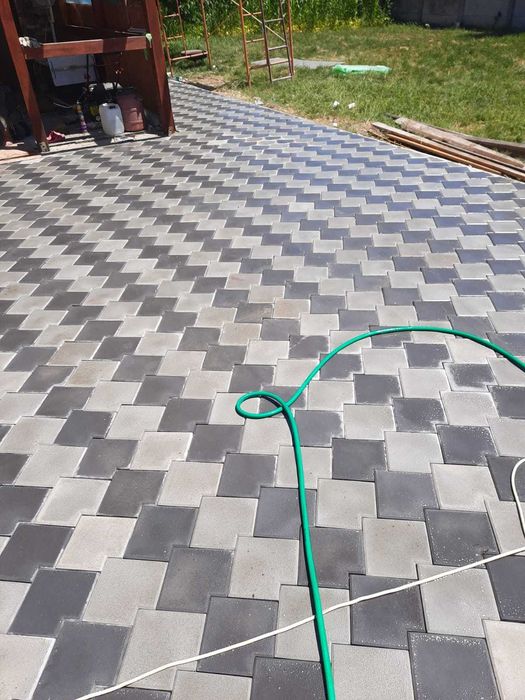 Fabricam dale pavaj model rustic Pavele Borduri din beton aditivat