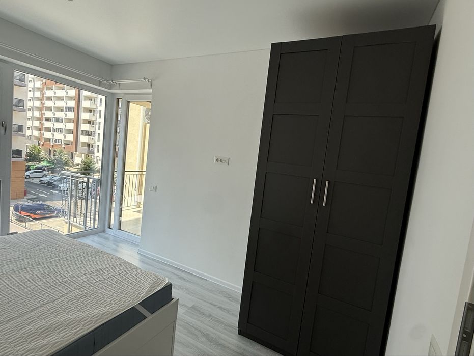 Inchiriere apartament tip studio, bloc nou, prima inchiriere, loc de parcare inclus.