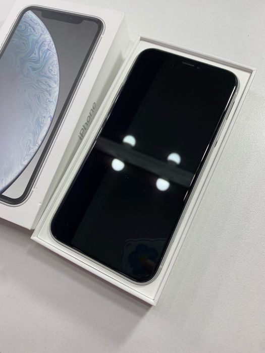 срочно продаю Айфон Xr 128gb!
