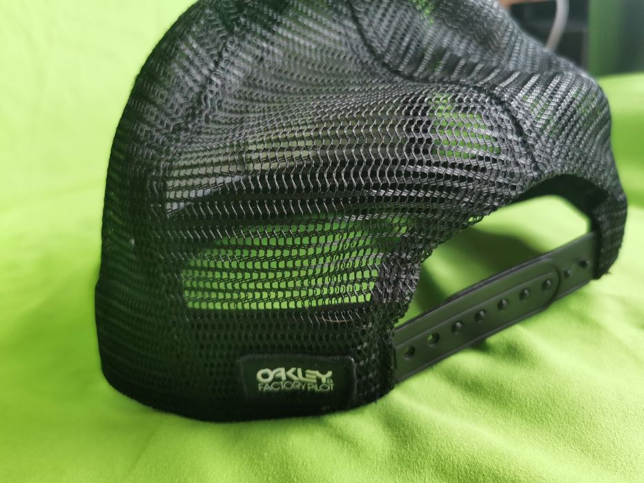 Sapca Trucker Mammut Oakley S/M Salewa  La Sportiva Arcteryx Salomon