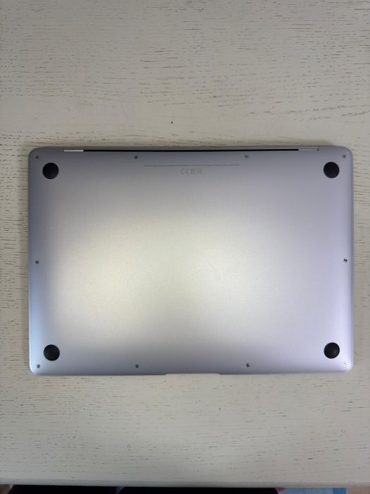 Продам макбук серый цвет