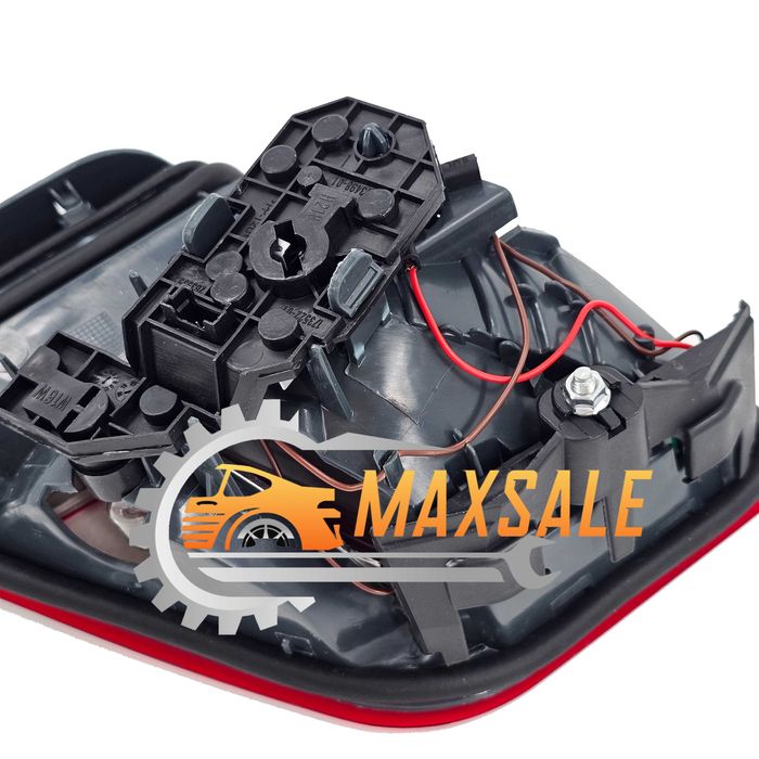 Ляв стоп вътрешен оборудван цял BMW 5 F10 (11-13) бмв 5 ф10 крушка фар