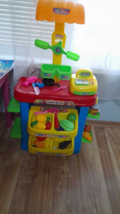 Децки магазин и Химическо чистене