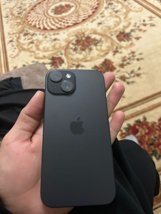 Айфон 15 срочно.