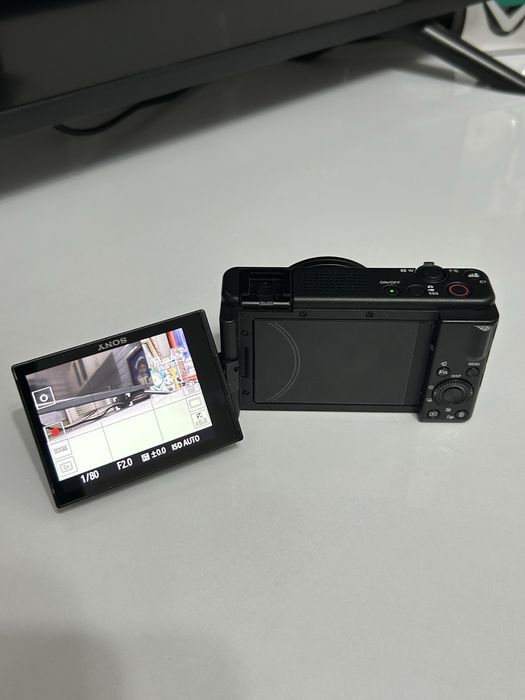 Продам sony zv 1f