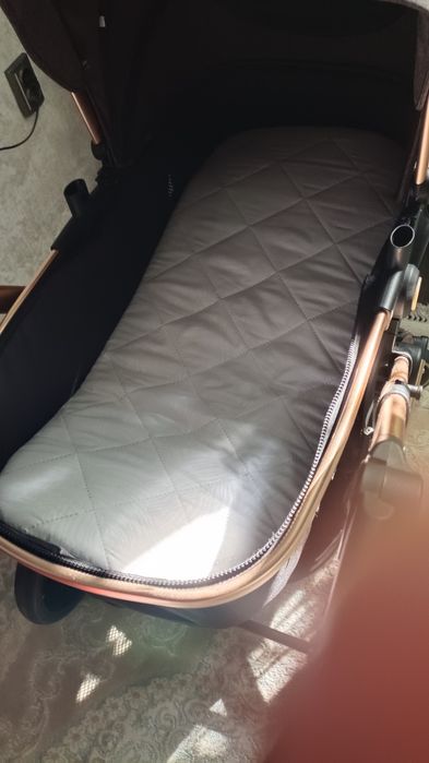 Продам детскую коляску