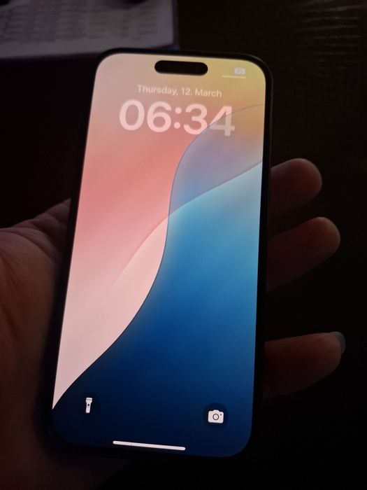 Айфон 15(Iphone 15)черен