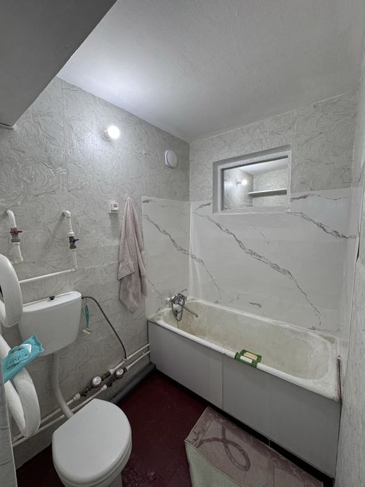 2 комнатная, Космонавтов 26