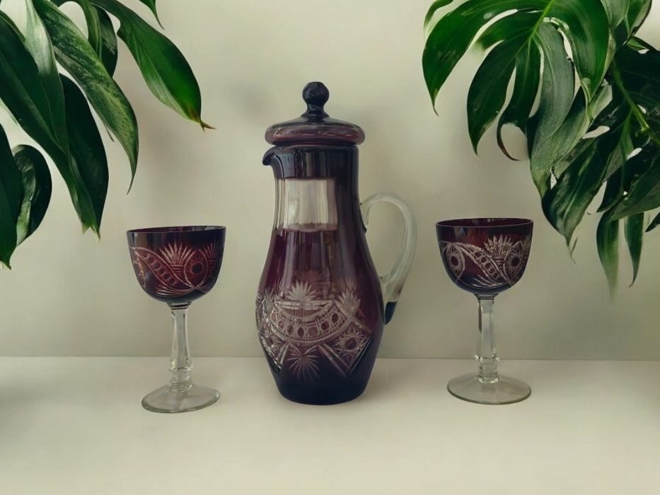 Продам старинный графин с бокалами