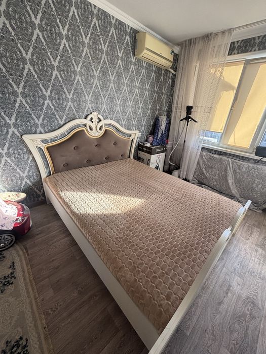 Двухспальный кровать для дома