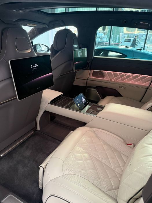 Самая передовая машина NIO ET9 от диллера