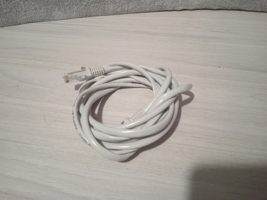 Кабель для интернета RJ-45. Патч-корд.
