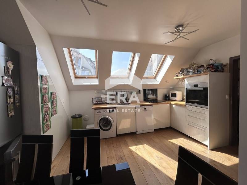 Продава се Тристаен апартамент в Варна, Колхозен пазар - 94 кв.м за 2756 €/кв.м - Снимка #3