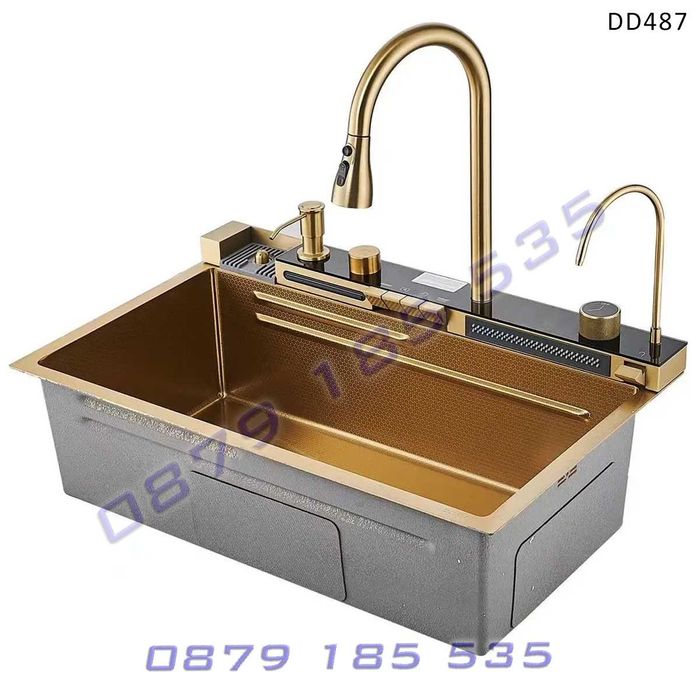 Луксозна златна кухненска мивка функции дисплей модерна чешма водопад