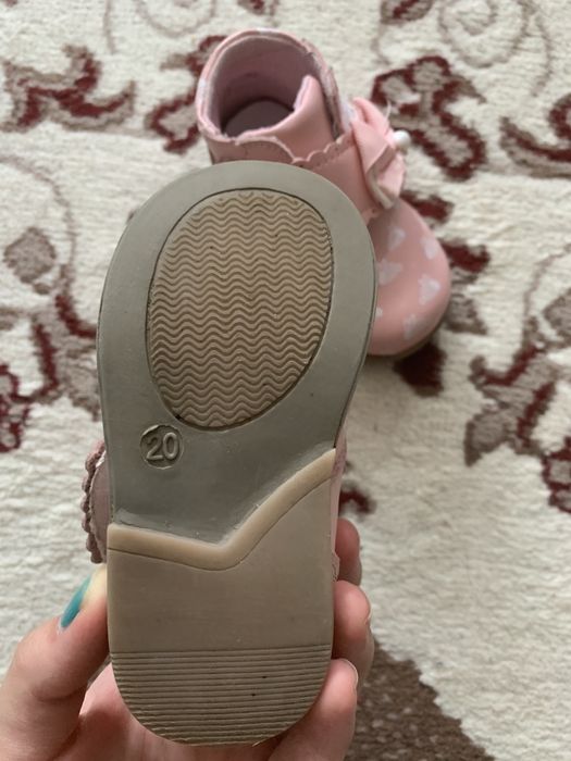 Продам детские полусапожки