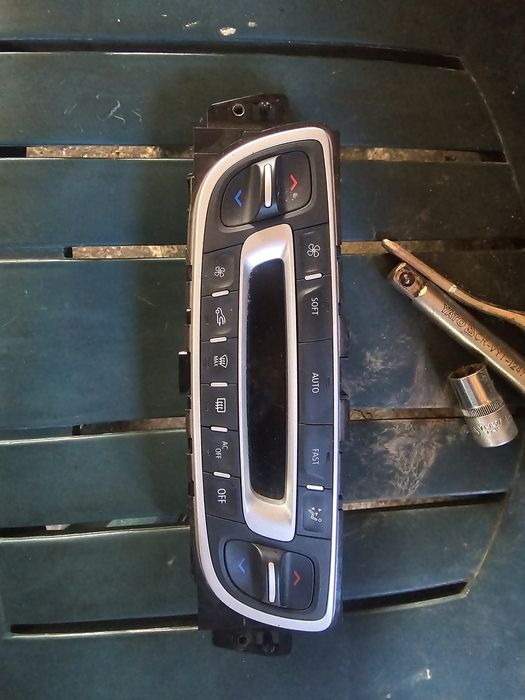 Panou climatronic Renault Megane 3 Scenic 3