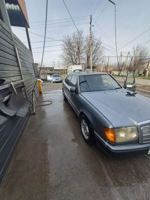 Продам мерс 124 на ходу