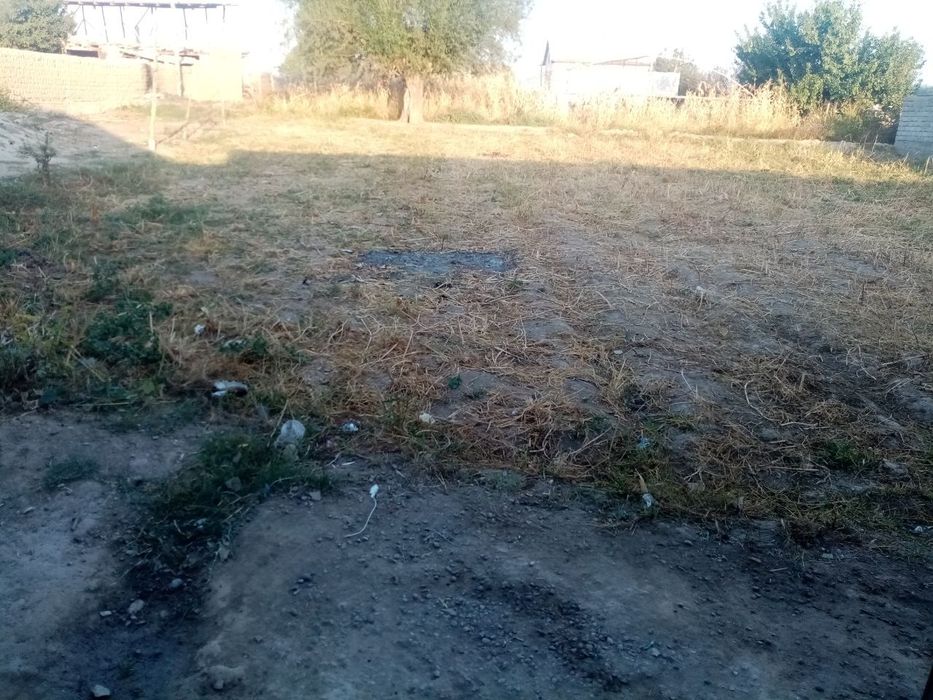 Uy sotiladi narxi 40000$