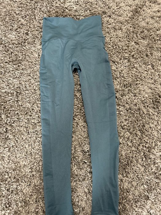 Дамски клин за тренировка . Размер xs