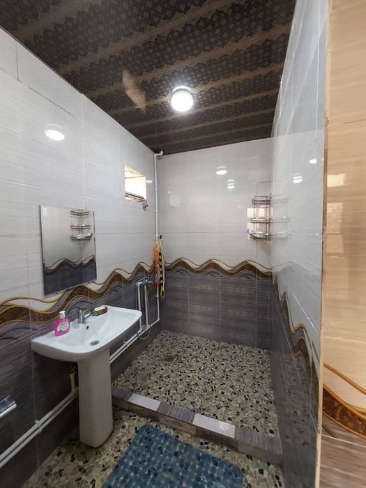 6 сотихли Уй сотилади.