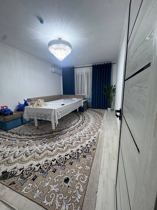 Uy sotiladi 5 etajda 3xonali