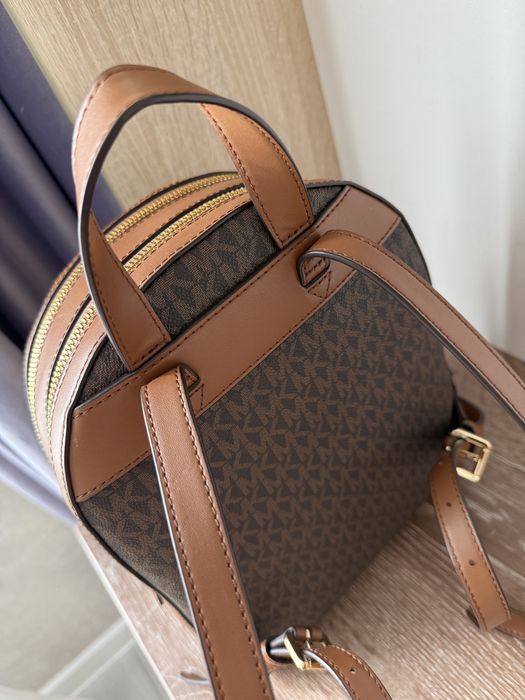 Сумка Michael Kors рюкзак