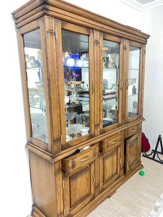 Продается сервант