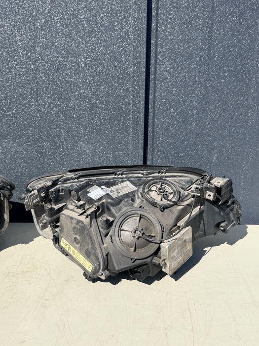 Far BMW seria 7 F01 Stanga/Dreapta complet Europa adaptiv