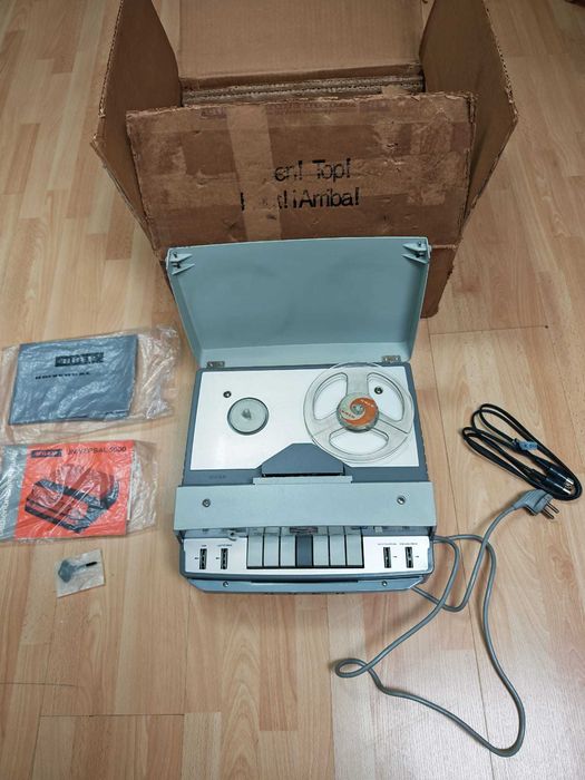 Magnetofon UHER universal 5000