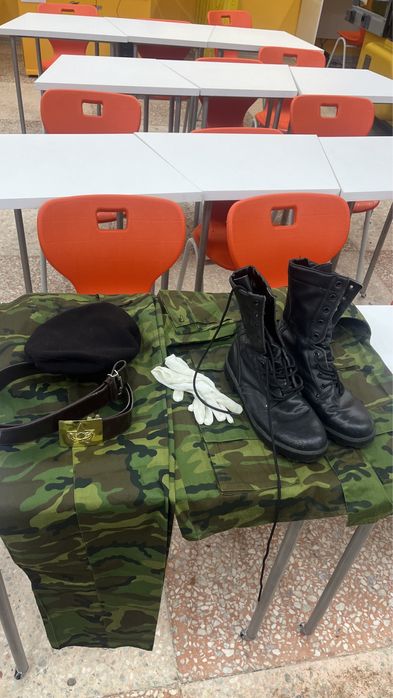 Продам военные формы в комплекте.