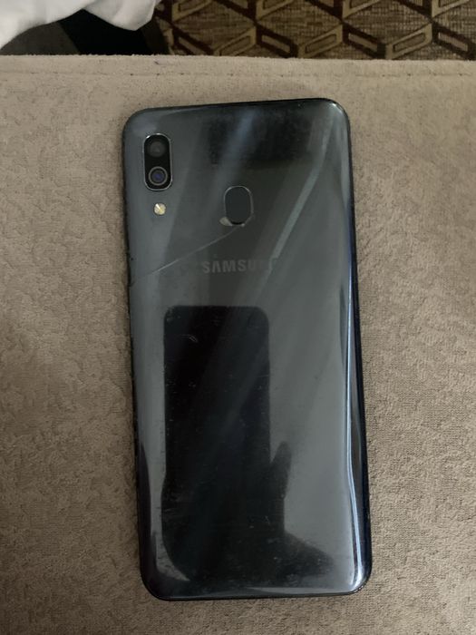 Samsung Galaxy A30