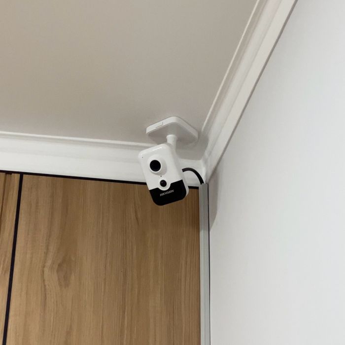 Ustanovka kamera va domofon