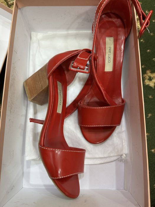 Туфли и босоножки бренда нурсач, полетто