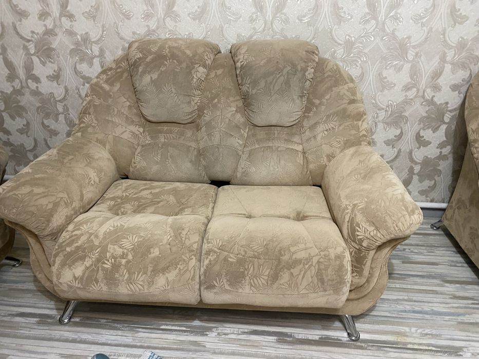 Продам мягкий уголок