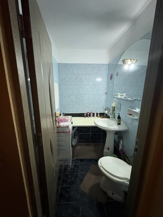 Vand apartament 2 camere Zona Elisabetin