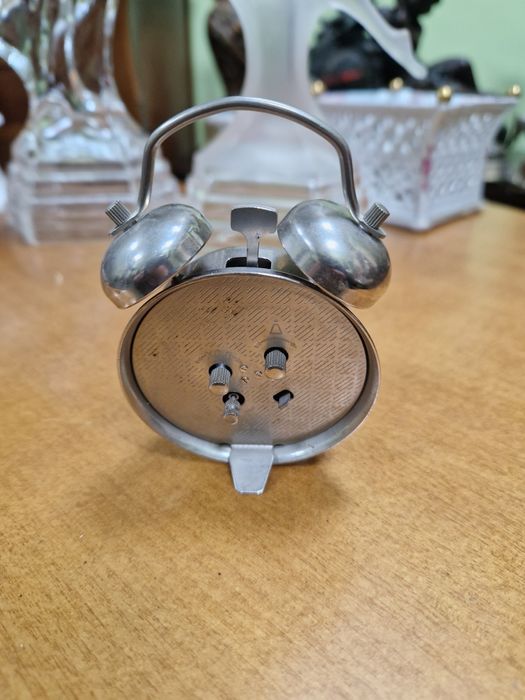 Антикварен колекционерски руски будилник Ракета