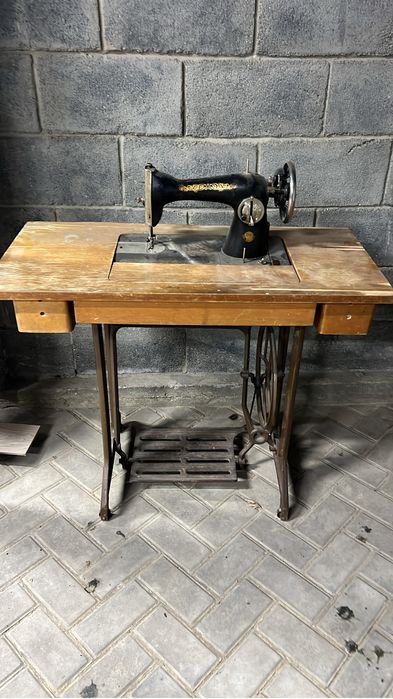 Швейная машинка