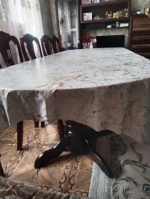 Стол гостевой для гости