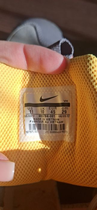 Спорти обувки NIKE