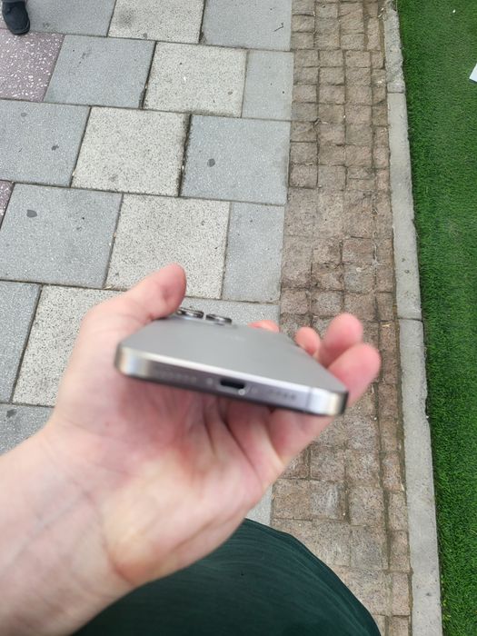 Iphone 16 pro max 256 gb 94%