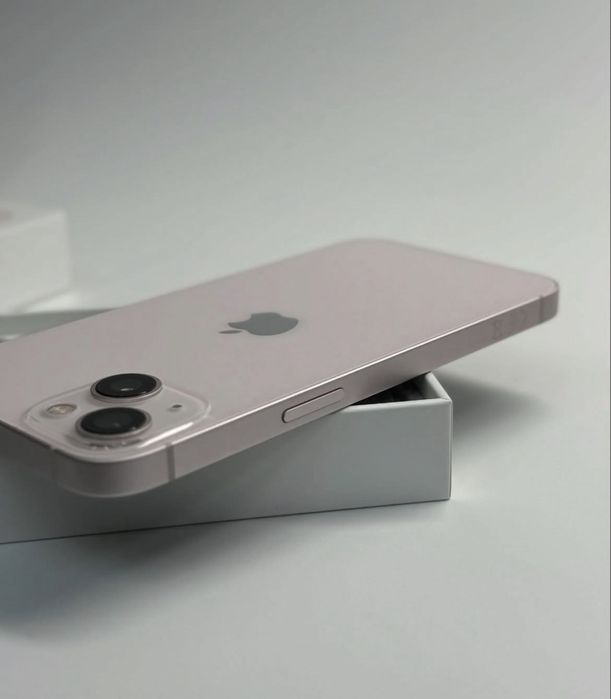 Продам Айфон 13 128gb