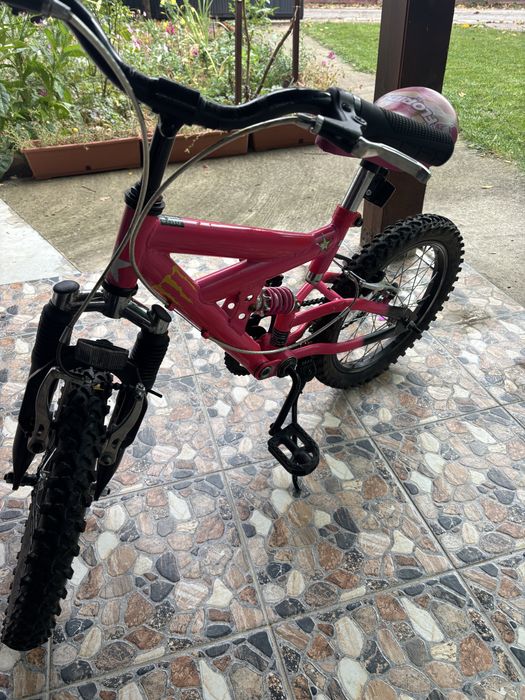 Bicicleta fete cu suspensii fata spate