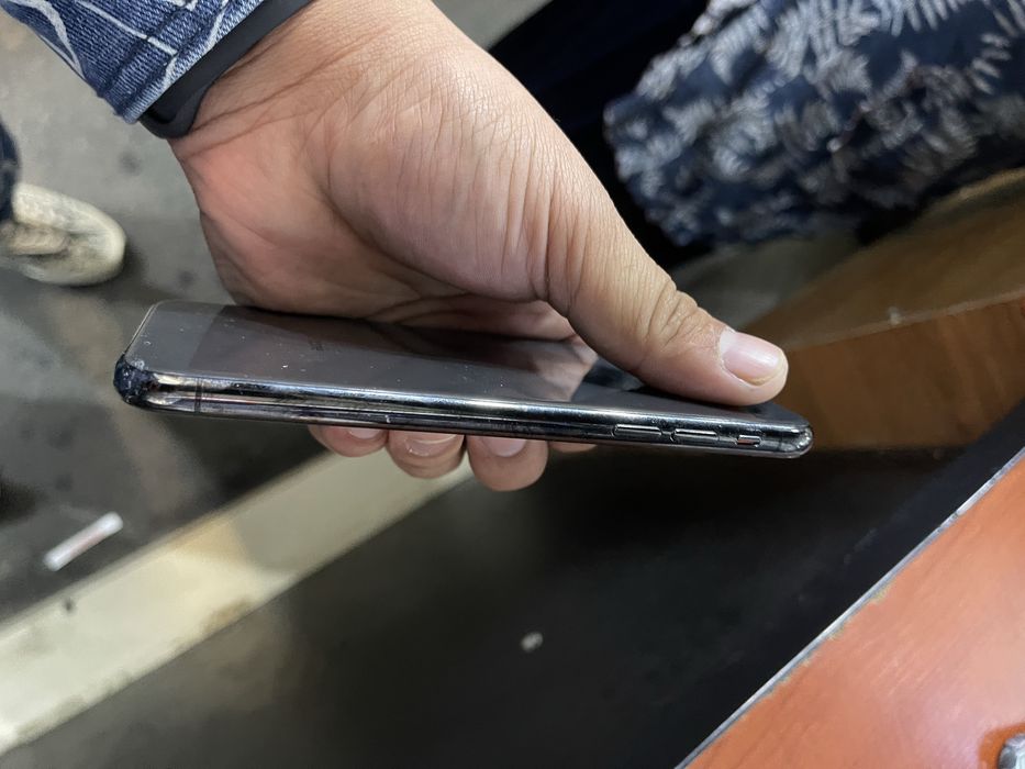 Iphone Xs Black 64GB