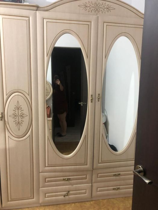 Спальный гарнитур